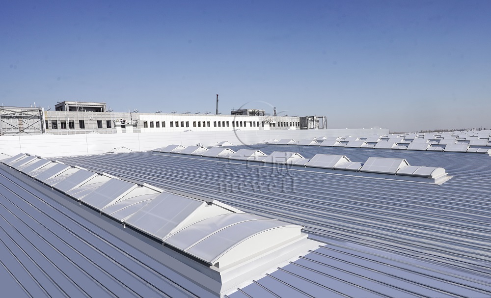 三角型與圓拱型組合式電動(dòng)采光排煙天窗